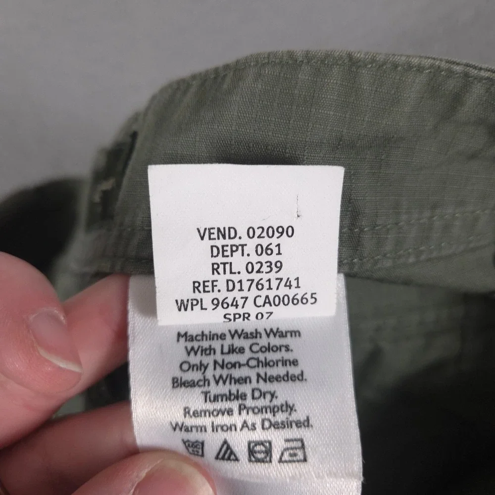 VINTAGE Eddie Bauer Pants Womens 14 Green Cargo Ripstop Utility Cropped 2000s - Picture 8 of 11